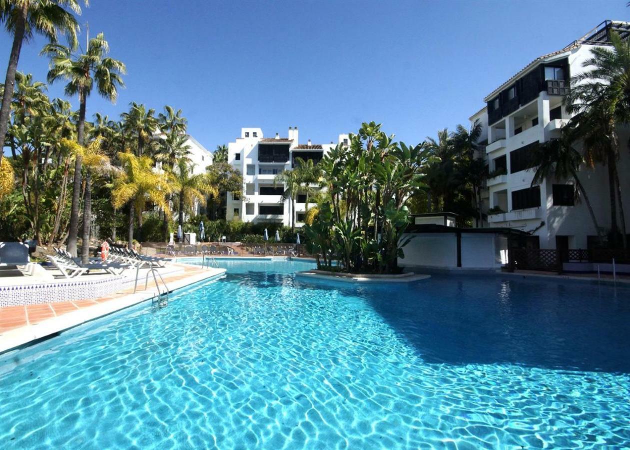 Jardines De Las Golondrinas Marbella Luaran gambar